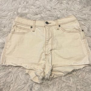 Wrangler off white shorts